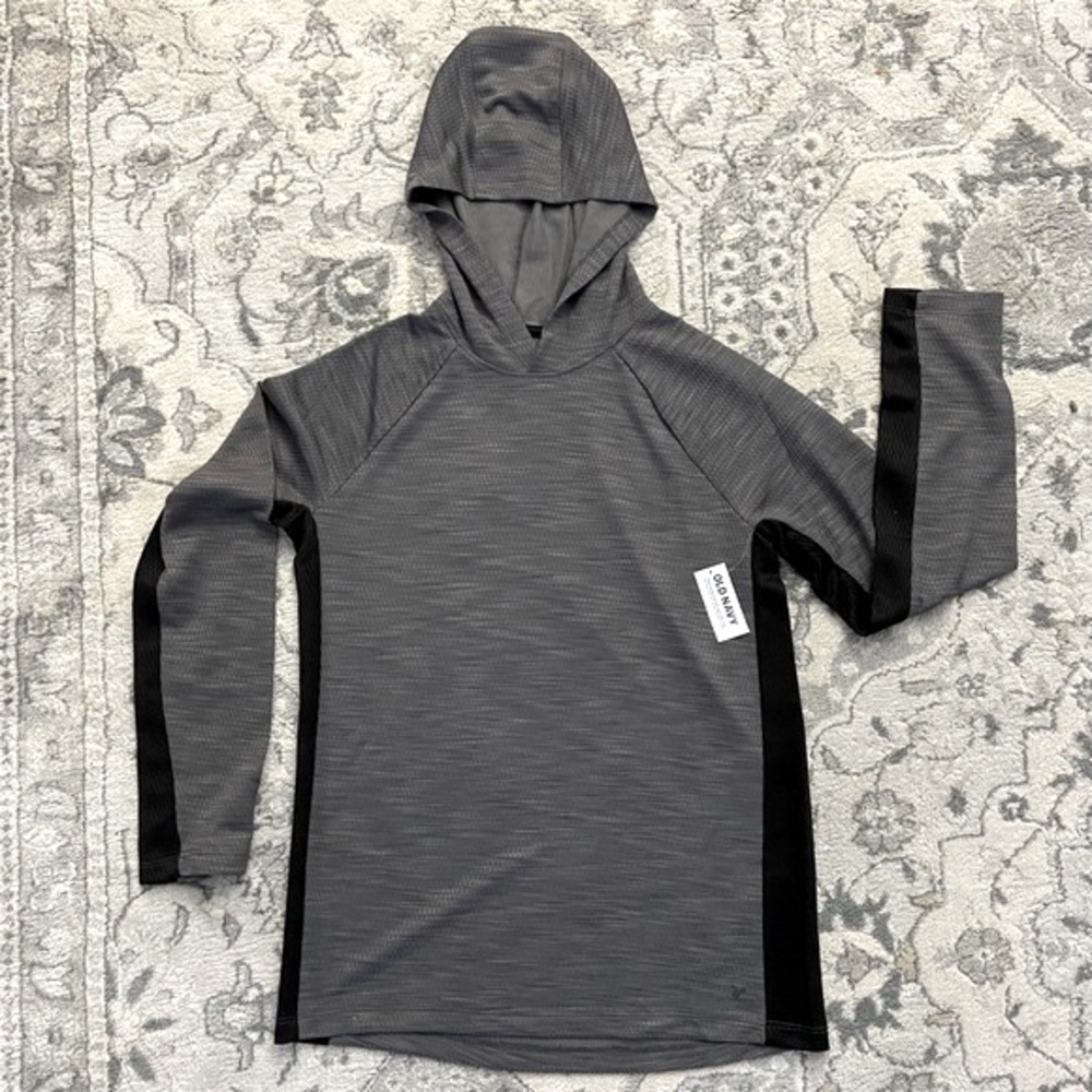 NWT Old Navy Two-Tone Mesh Performance Pullover Hoodie for Boys
